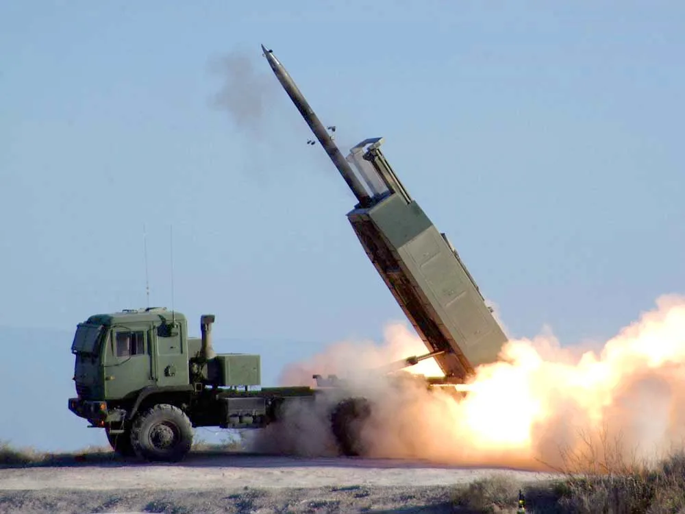 Tube Howitzers vs Rocket Artillery: The Real Range Gap
