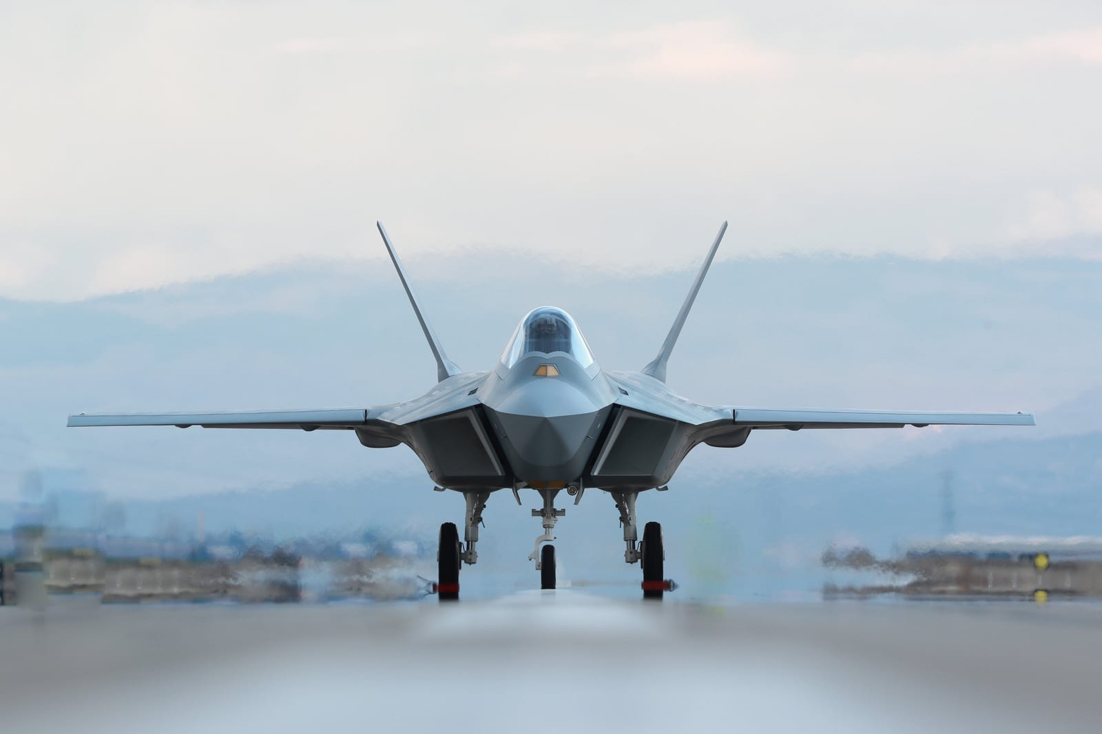 Turkey's Second KAAN Fighter Prototype Starts Taxi Tests