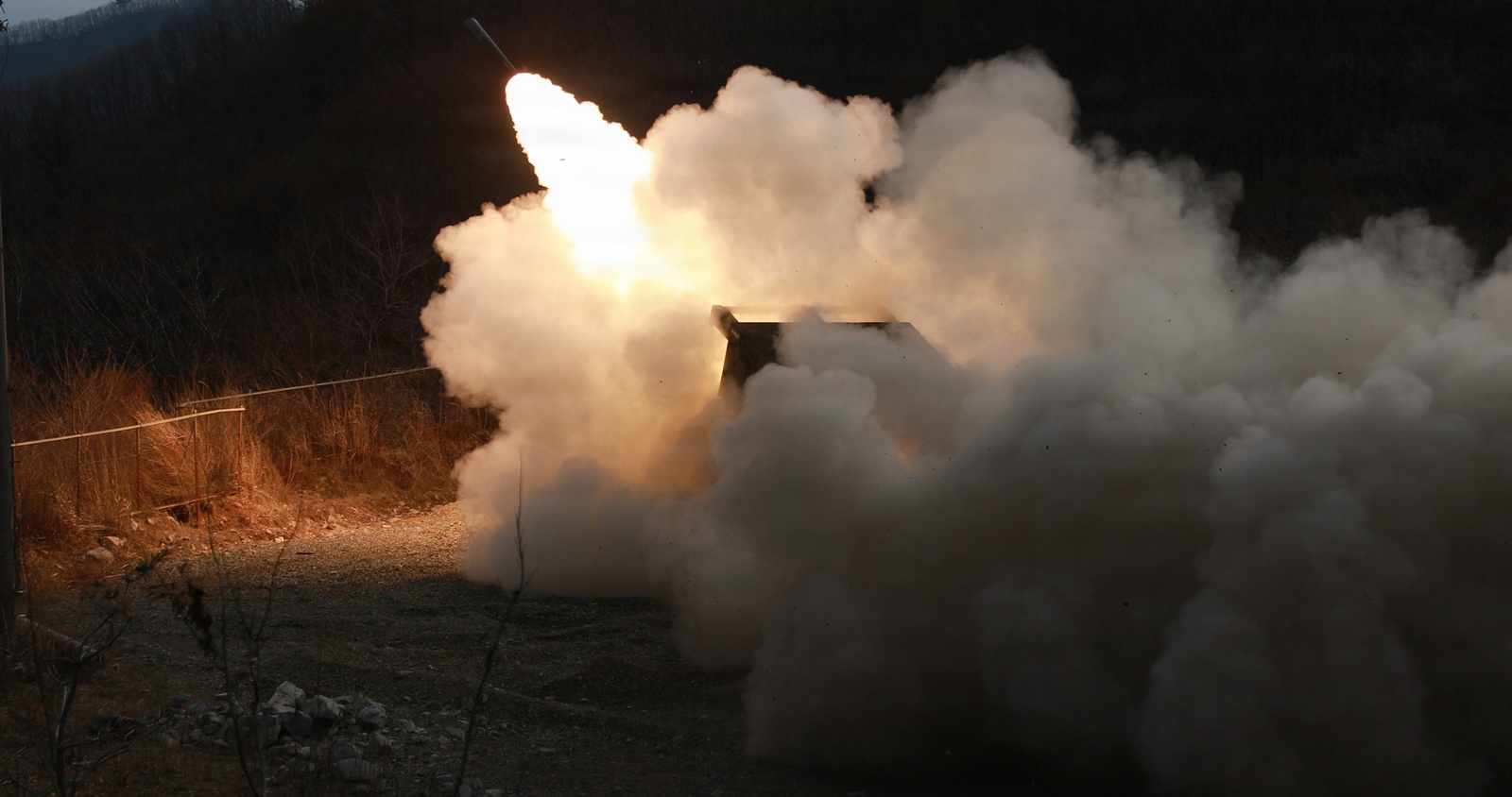 A Republic of Korea Army M270A1 Multiple Launch Rocket System firing during a combined live-fire exercise with U.S. Army and Marine Corps units near Pocheon, South Korea