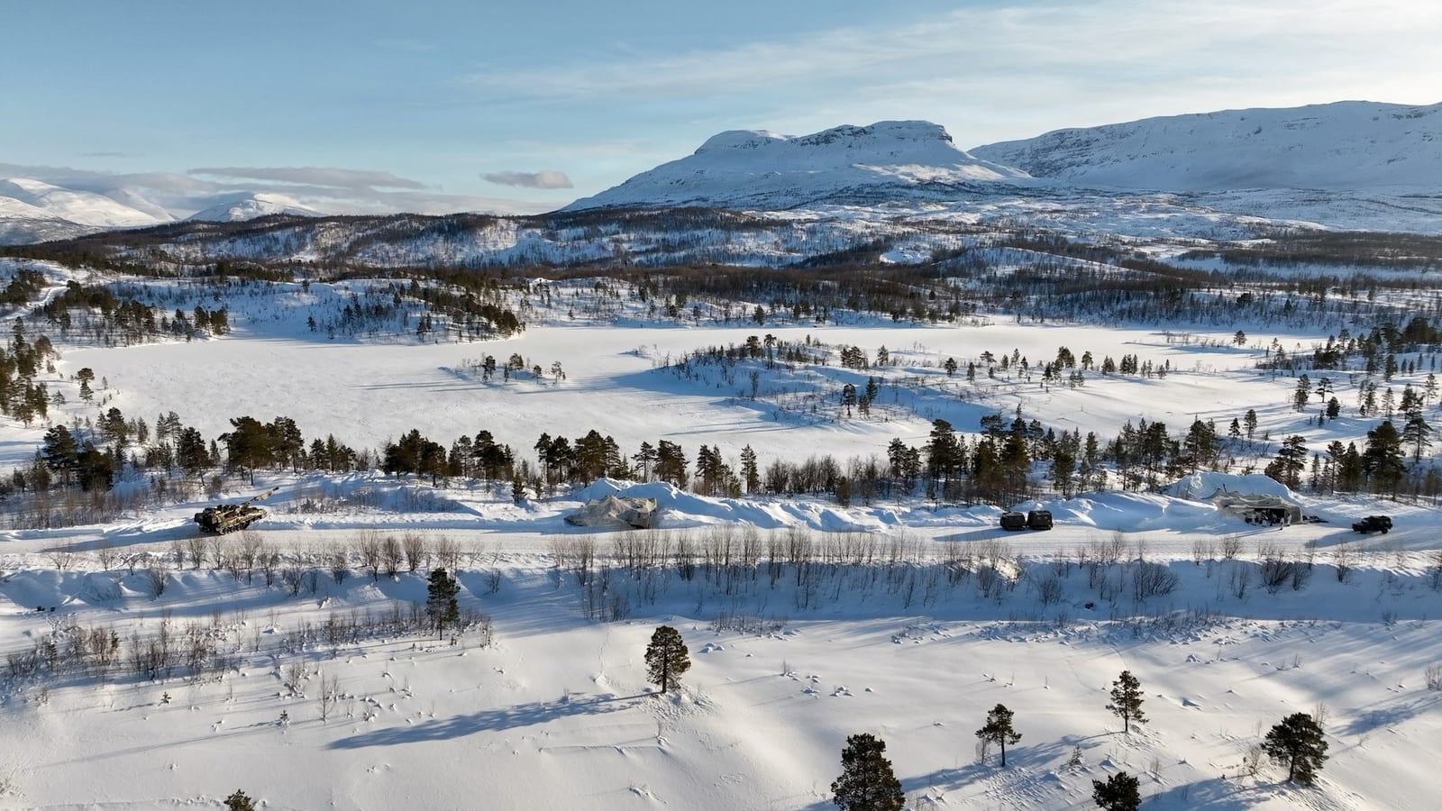 Norwegian Army K9 VIDAR self-propelled howitzer firing during a joint exercise with British soldiers in Setermoen, Norway
