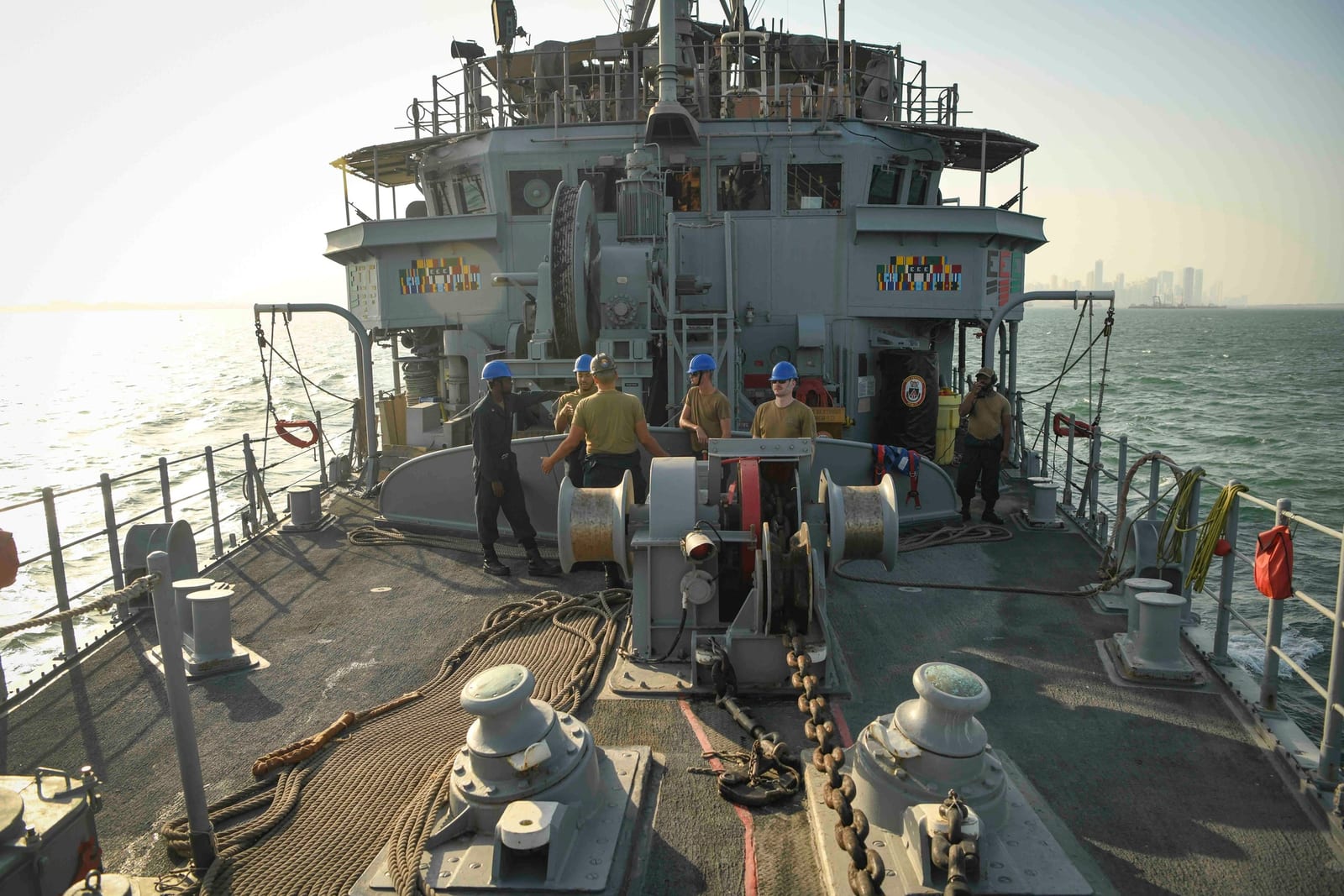 USS Dextrous, an Avenger-class mine countermeasures ship, underway in the Arabian Gulf