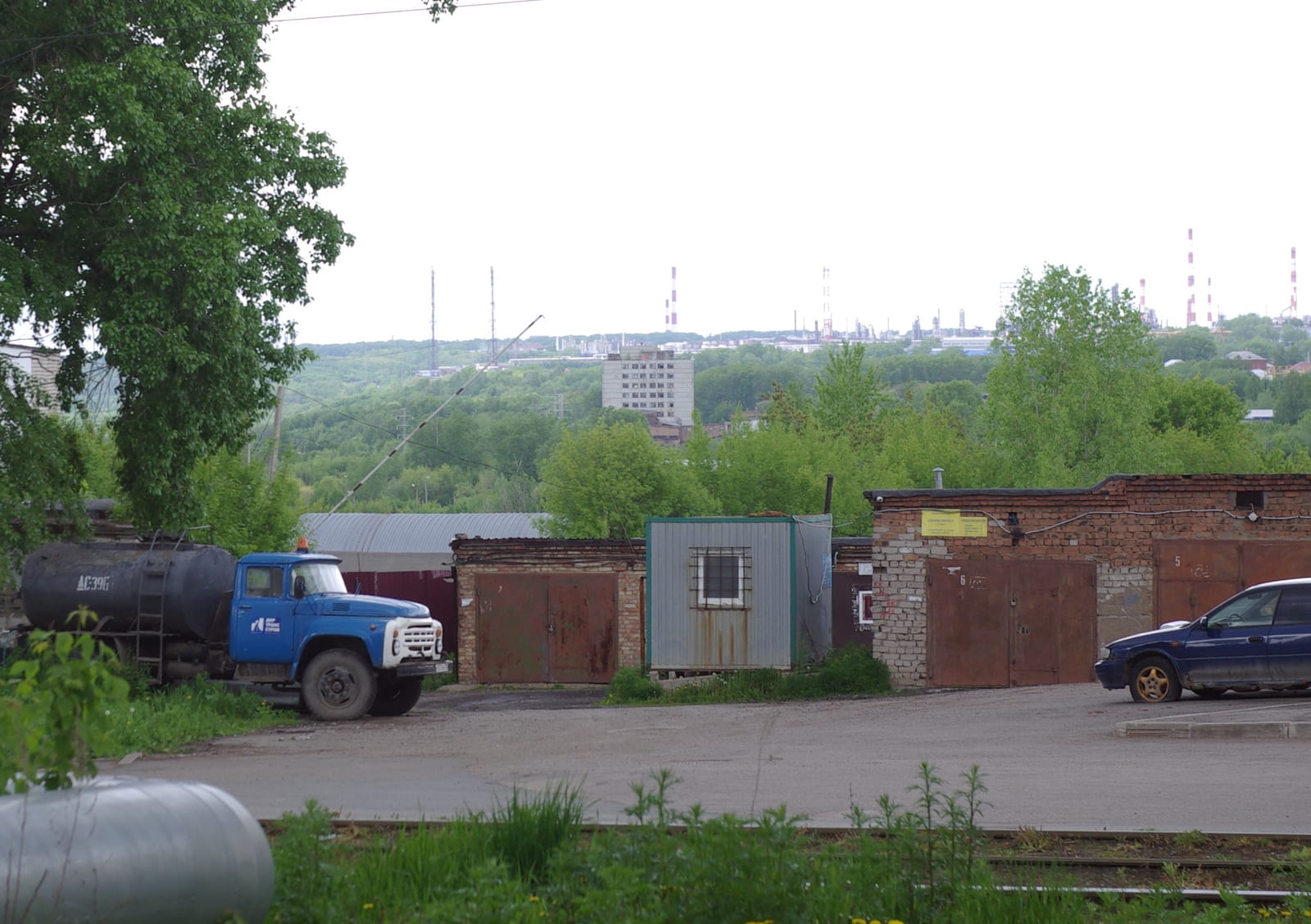 General view of the Bashneft-Ufaneftekhim oil refinery skyline in Ufa