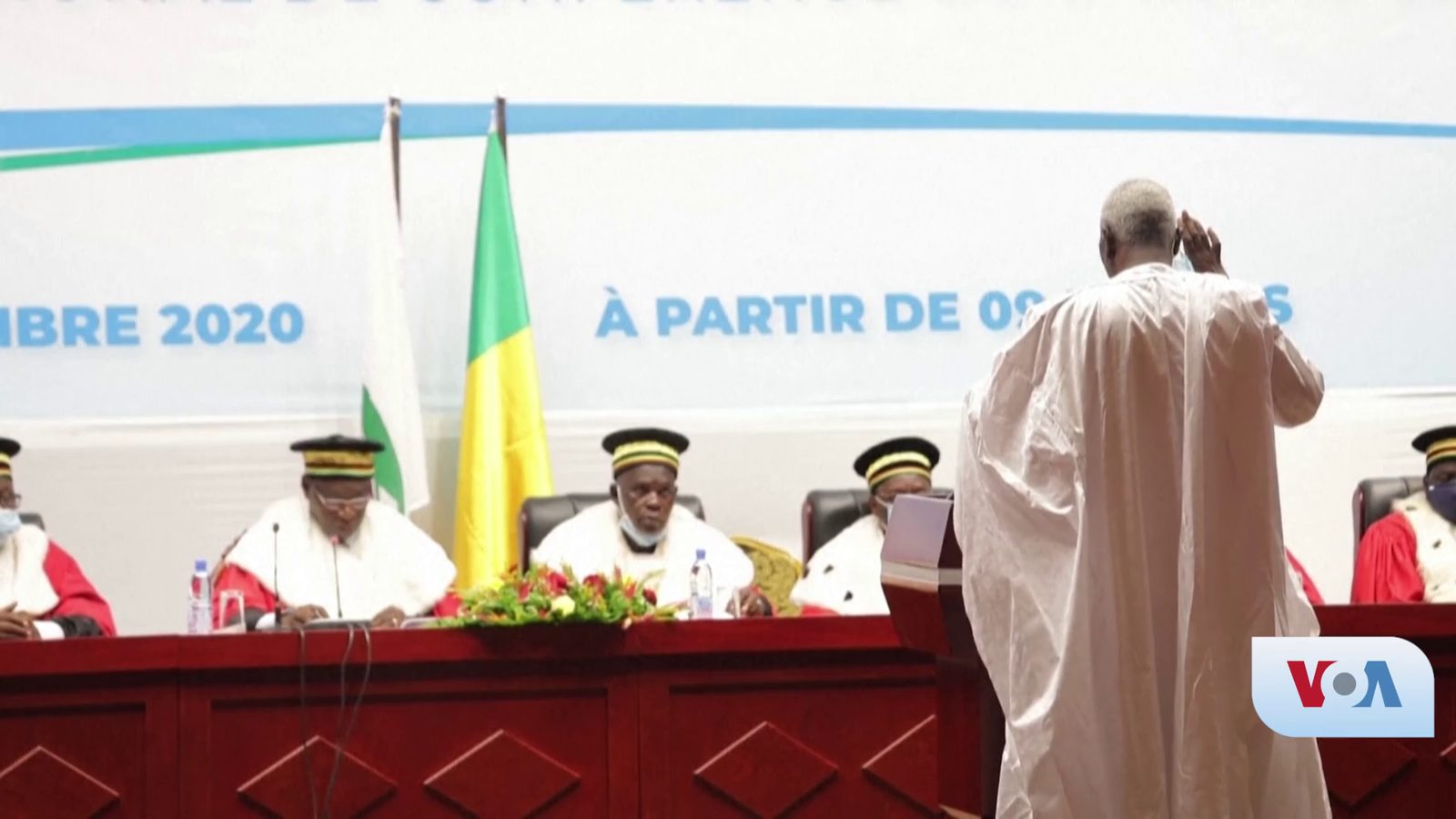 Bah N'Daw being sworn in as Mali's transitional president on September 25, 2020