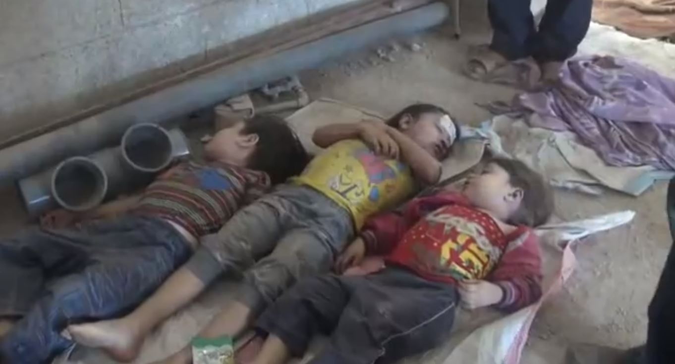 People and children in Ghouta, victims of the August 2013 sarin chemical attack