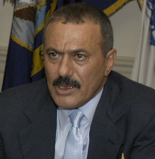Former Yemeni president Ali Abdullah Saleh, who broke with the Houthis in December 2017 and was killed within two days, pictured during a 2004 Pentagon visit