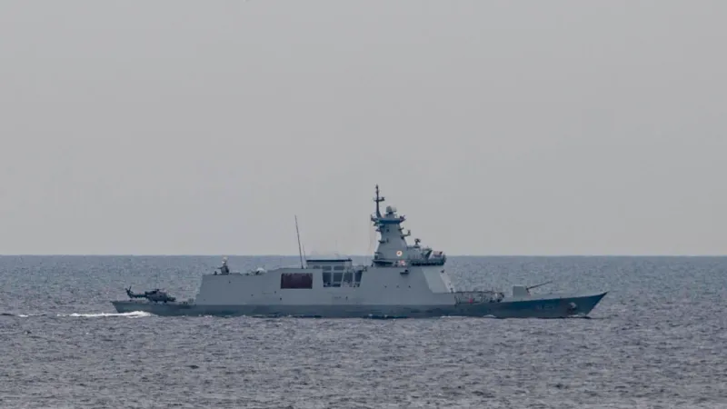 Hanwha Ocean (formerly Daewoo Shipbuilding & Marine Engineering) Daegu-class frigate, view 1