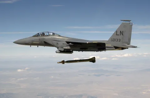 Raytheon (RTX) GBU-28