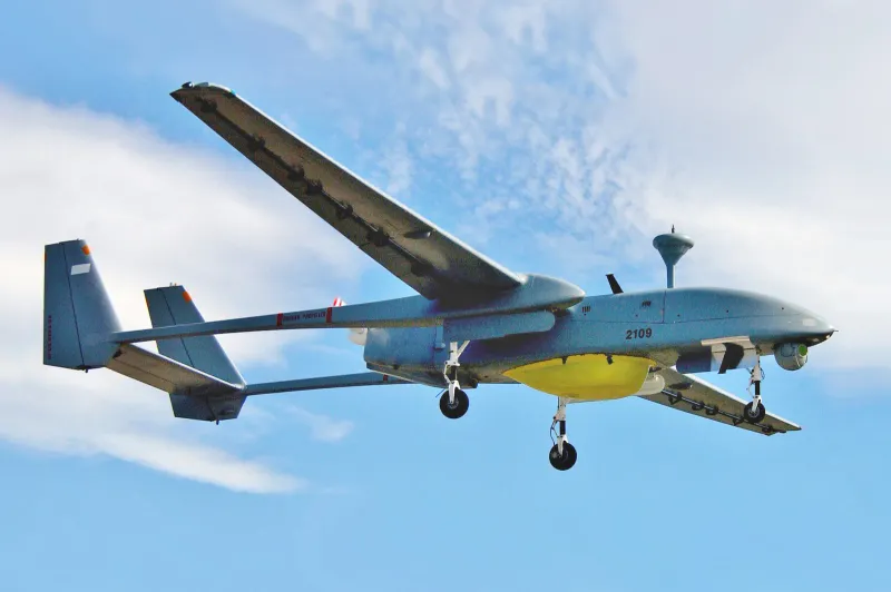 Israel Aerospace Industries Super Heron, view 1