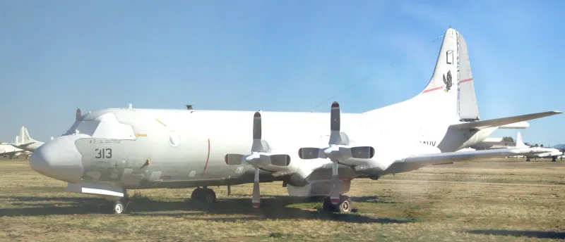 Lockheed Martin P-3 Orion, view 1