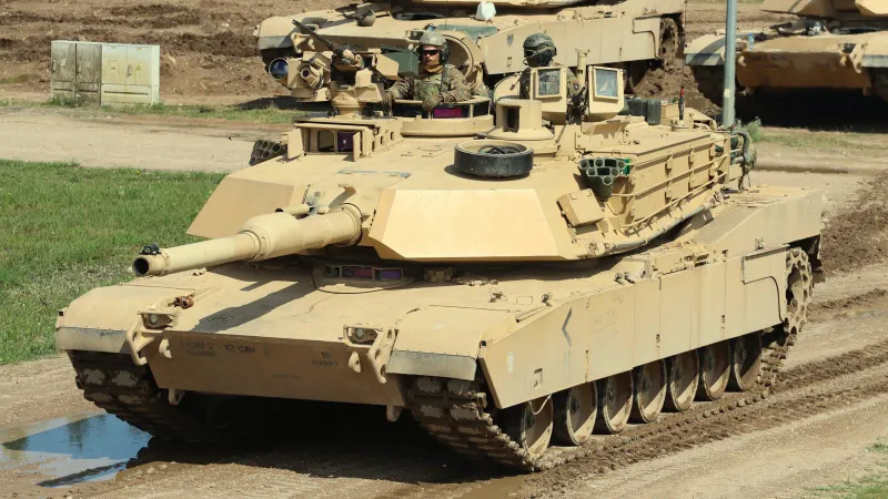 General Dynamics Land Systems M1A1 Abrams, view 1