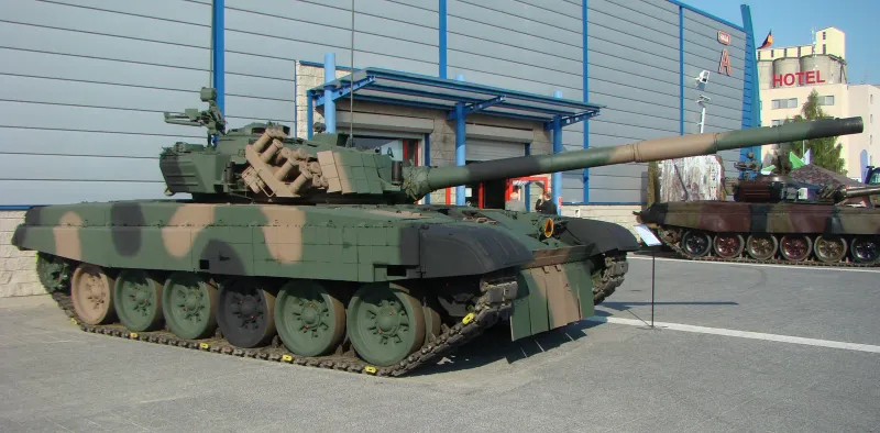 Huta Stalowa Wola PT-91 Twardy, view 1