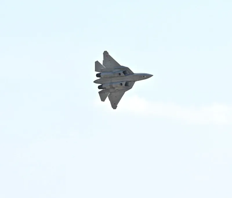 Sukhoi Su-57, view 1