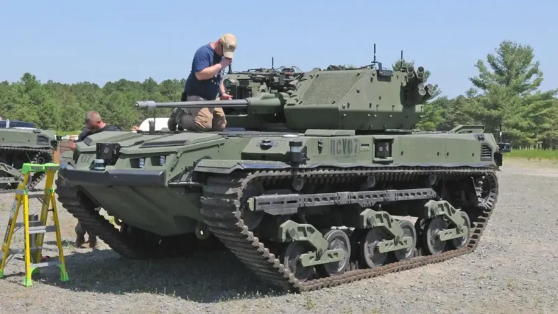 Textron Systems Textron Ripsaw M5, view 1